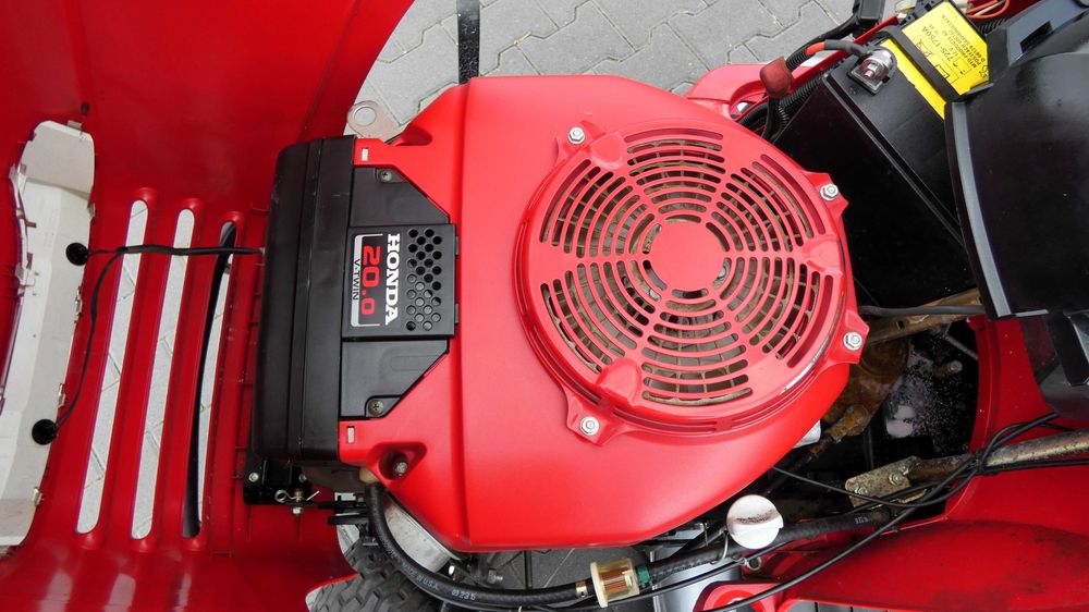 Traktorek kosiarka HONDA 2620 2 Cylindry 122cm (060604.5) - Baras