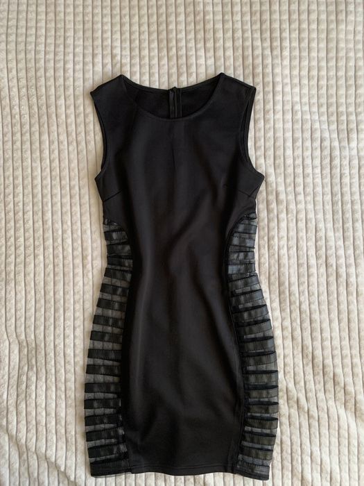 Плаття жіноче дуже цікава модель