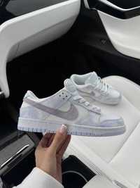 SB Dunk White Violet