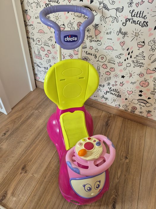 Jeździk, pchacz Chicco