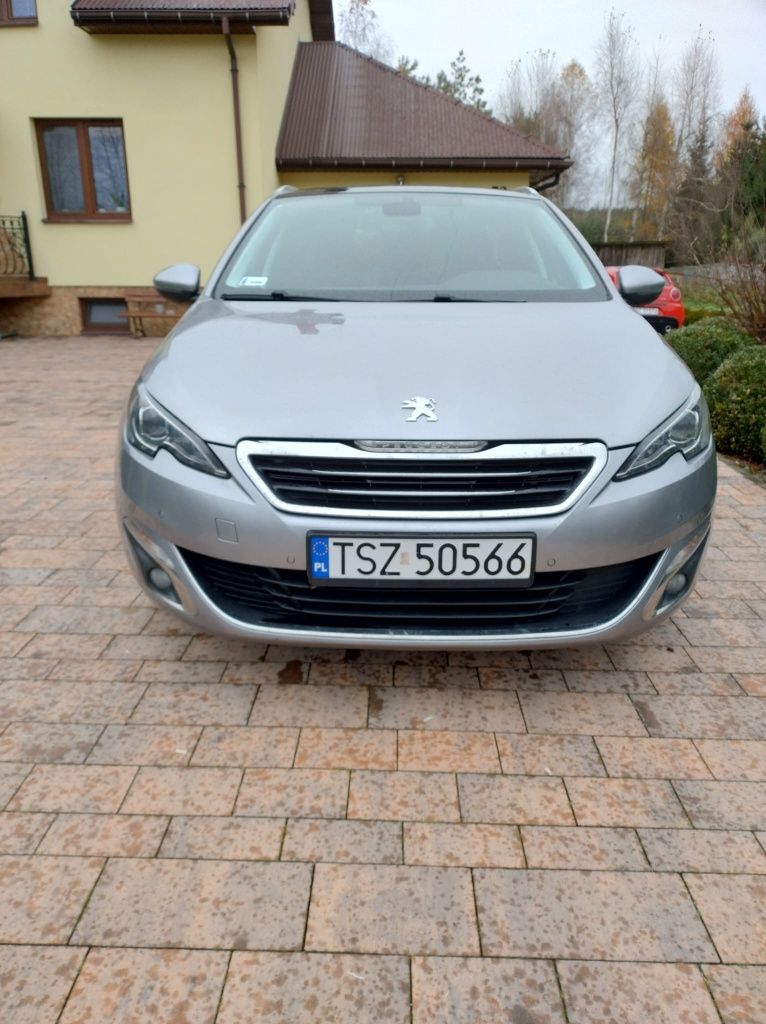 Peugeot 308 1.2 benzynaPEUGEOTKOMBI