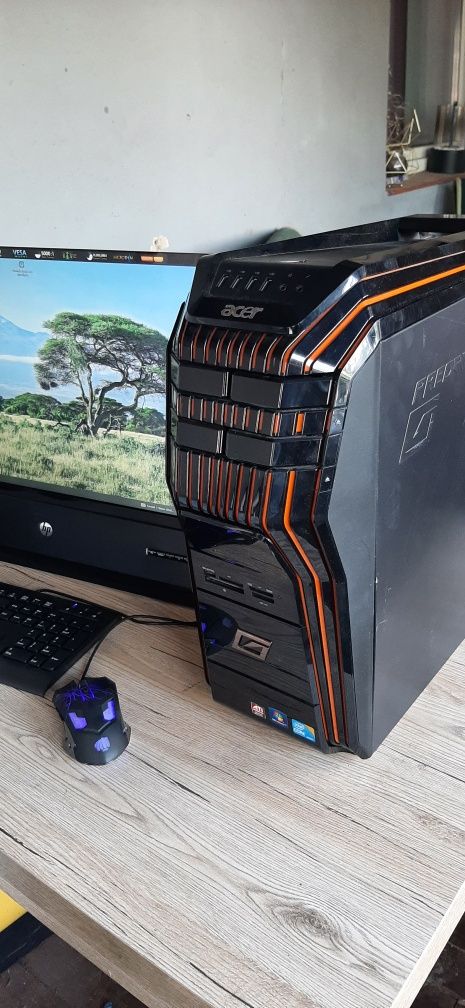 Komputer i7 8x2.93, RAM 32GB, SSD,hdd 1.5TB , Grafika 2Gb,Monitor 24