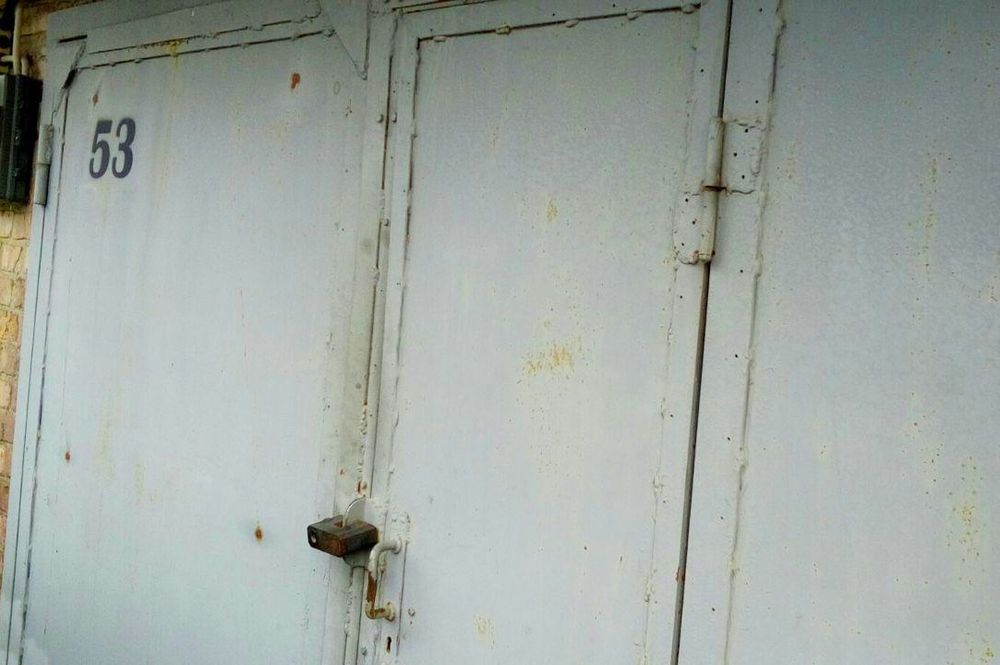 Продається гараж АГК Космос 1 .