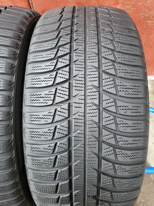 225/50/17 R17 Bridgestone Blizzak LM001 2шт ціна за 1шт шини