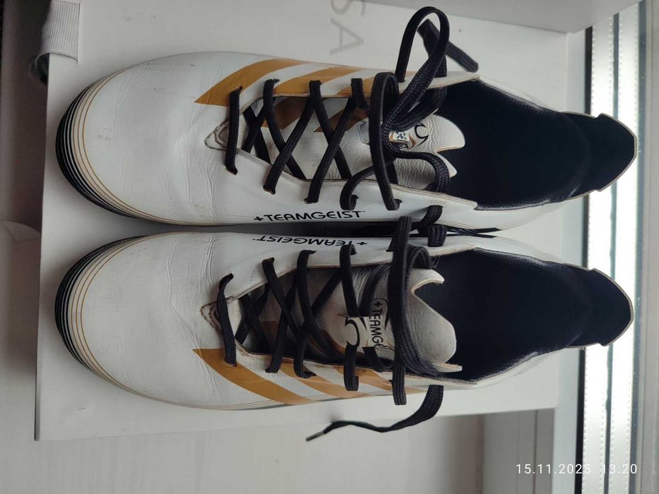 Бутси дитячі Adidas (розмір 35)