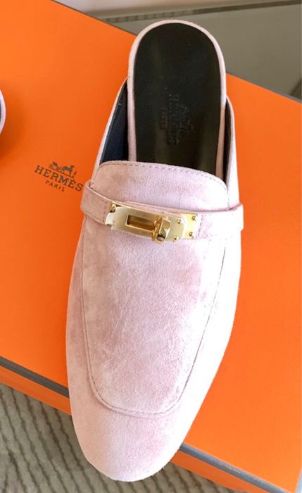 Hermès Mule Suede Rosa com Fivela Kelly