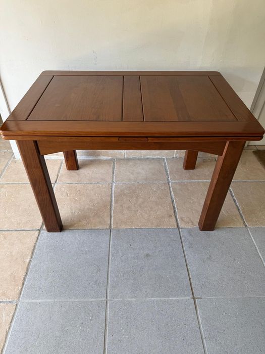 Mesa de sala/cozinha