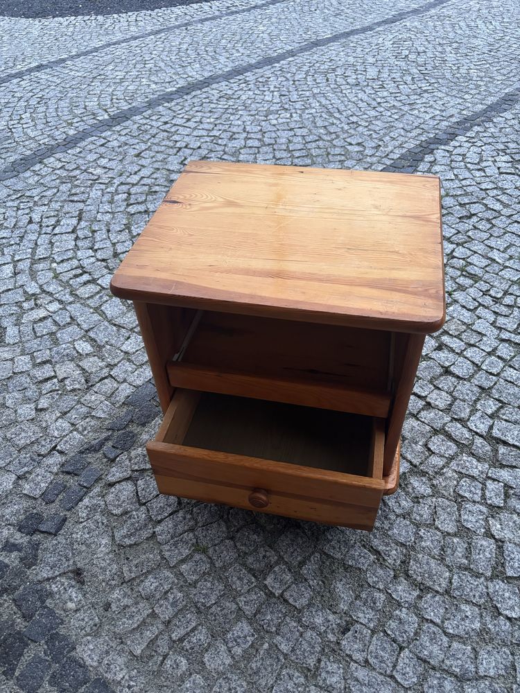 Szafka sosnowa z szufladą