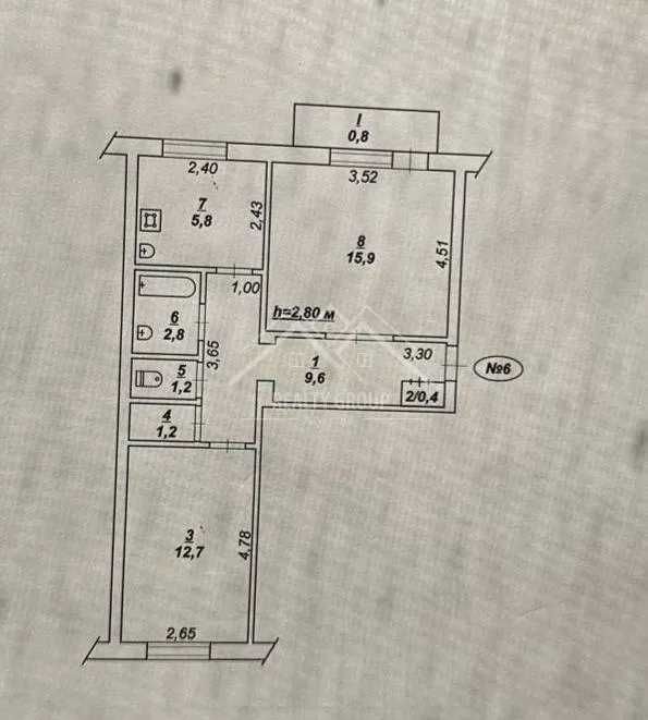 Продаж 2-кімнатної квартири в "сталінці"