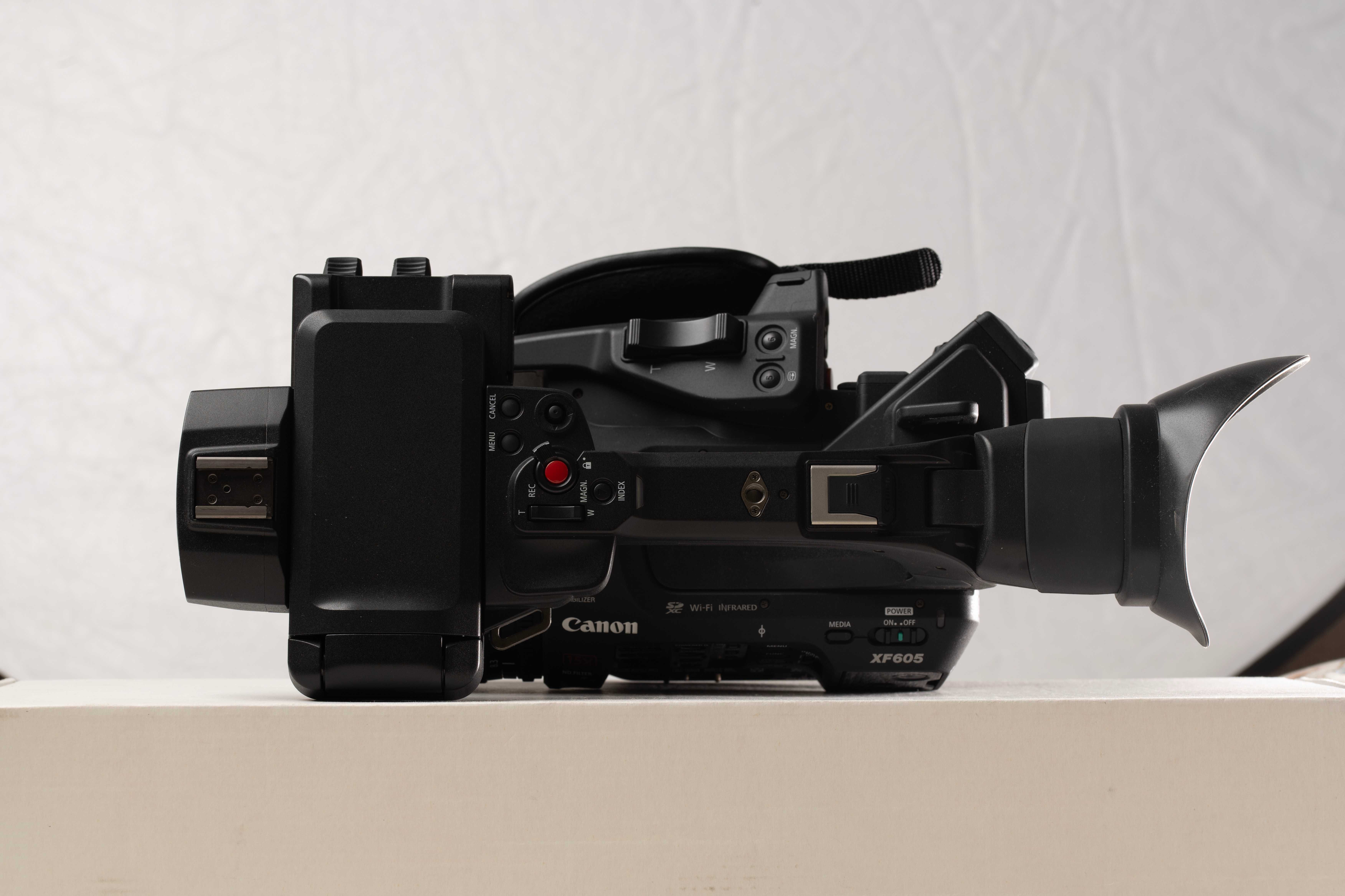 Canon XF605 - Com garantia de 1 ano - Como Nova