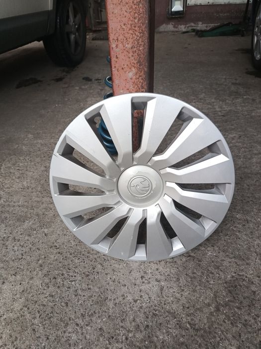 Диски с ковпаками R16 original