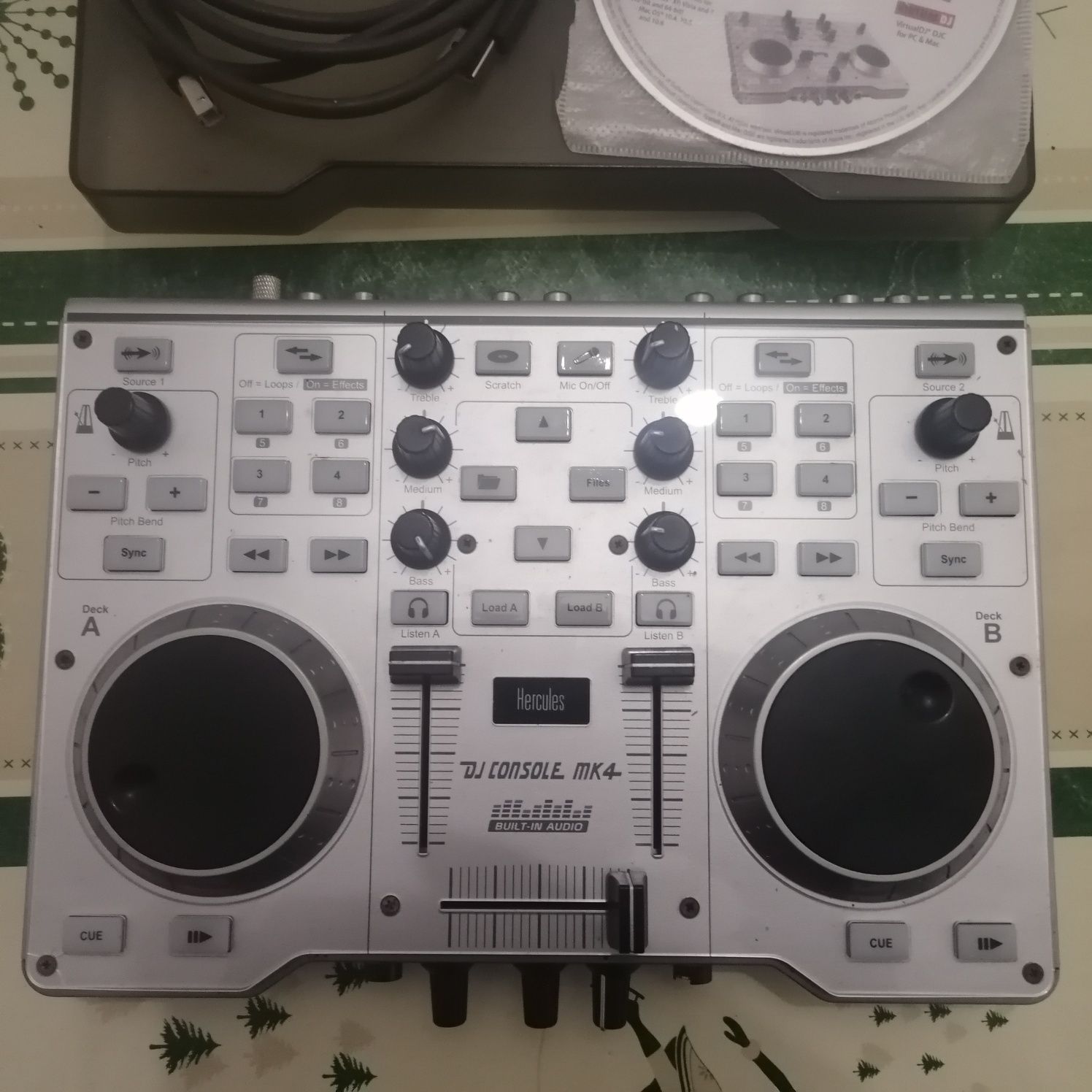 Dj console mk4 Hercules