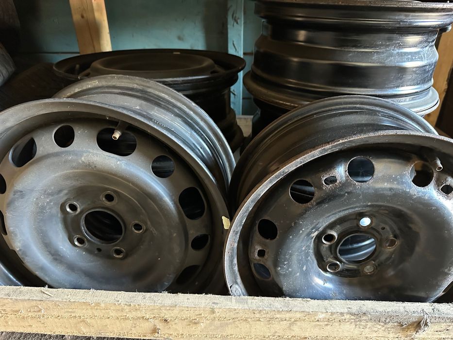 Залізяки , металеві диски ,  5x114.3  r16 елантра  , 5x100 r16 Октавія