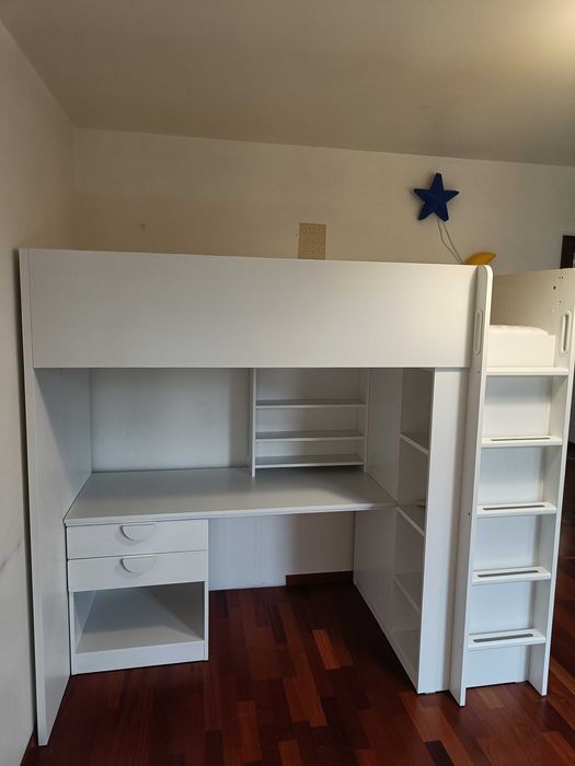 Piękne łózko na antresoli z biurkiem, szafą, półkami i gratisami!!!