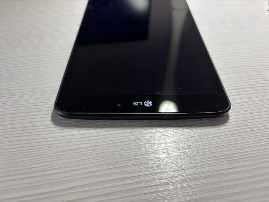 Планшет LG G Pad 8.3 16 GB