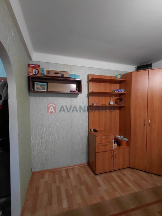 Продаж 1 кім кв Космос