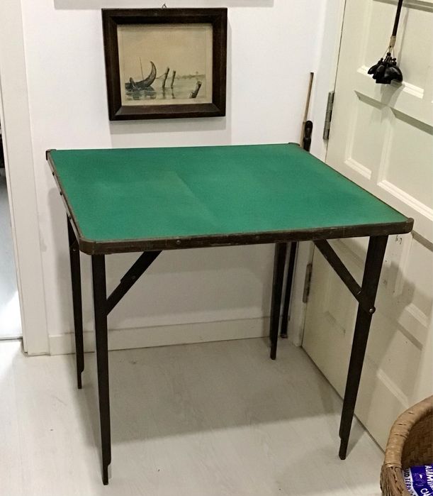 Mesa de jogo antiga