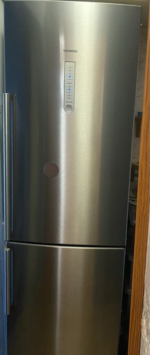 Холодильник Siemens