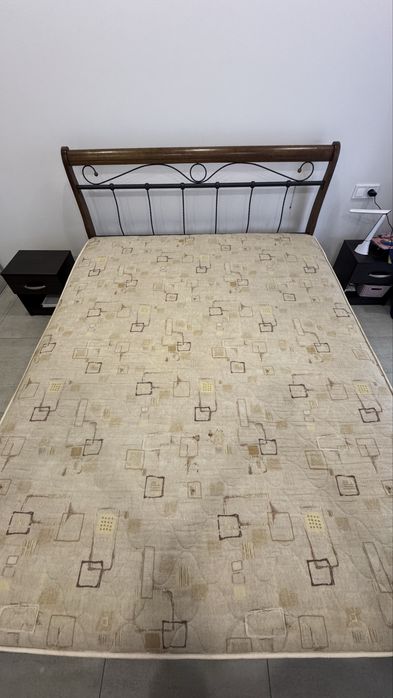Продам двоспальне ліжко 200*160