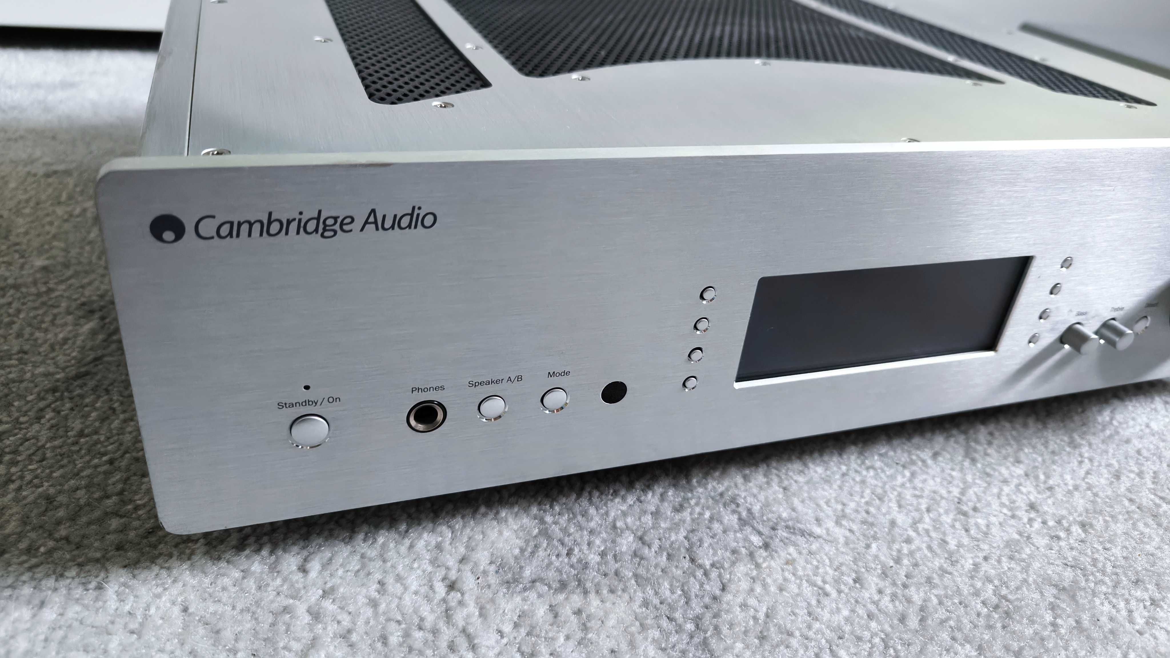 Wzmacniacz Cambridge Audio Azur 851A