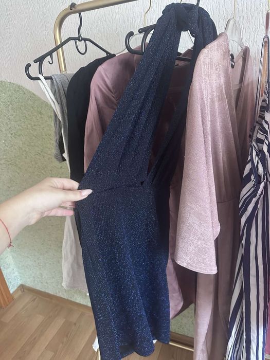 Жіночі сукні розміру XS-S в ідеальному стані  Prettylittlethings