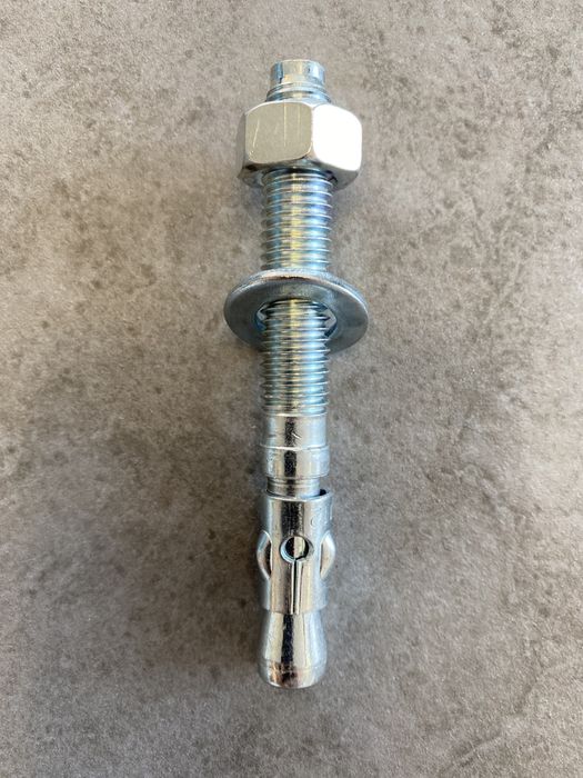 Анкер клиновой 12х100 мм