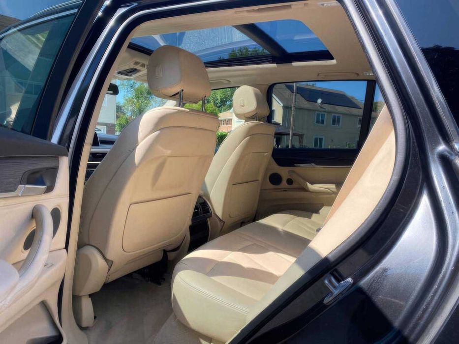 BMW X5 xDrive35i      2014