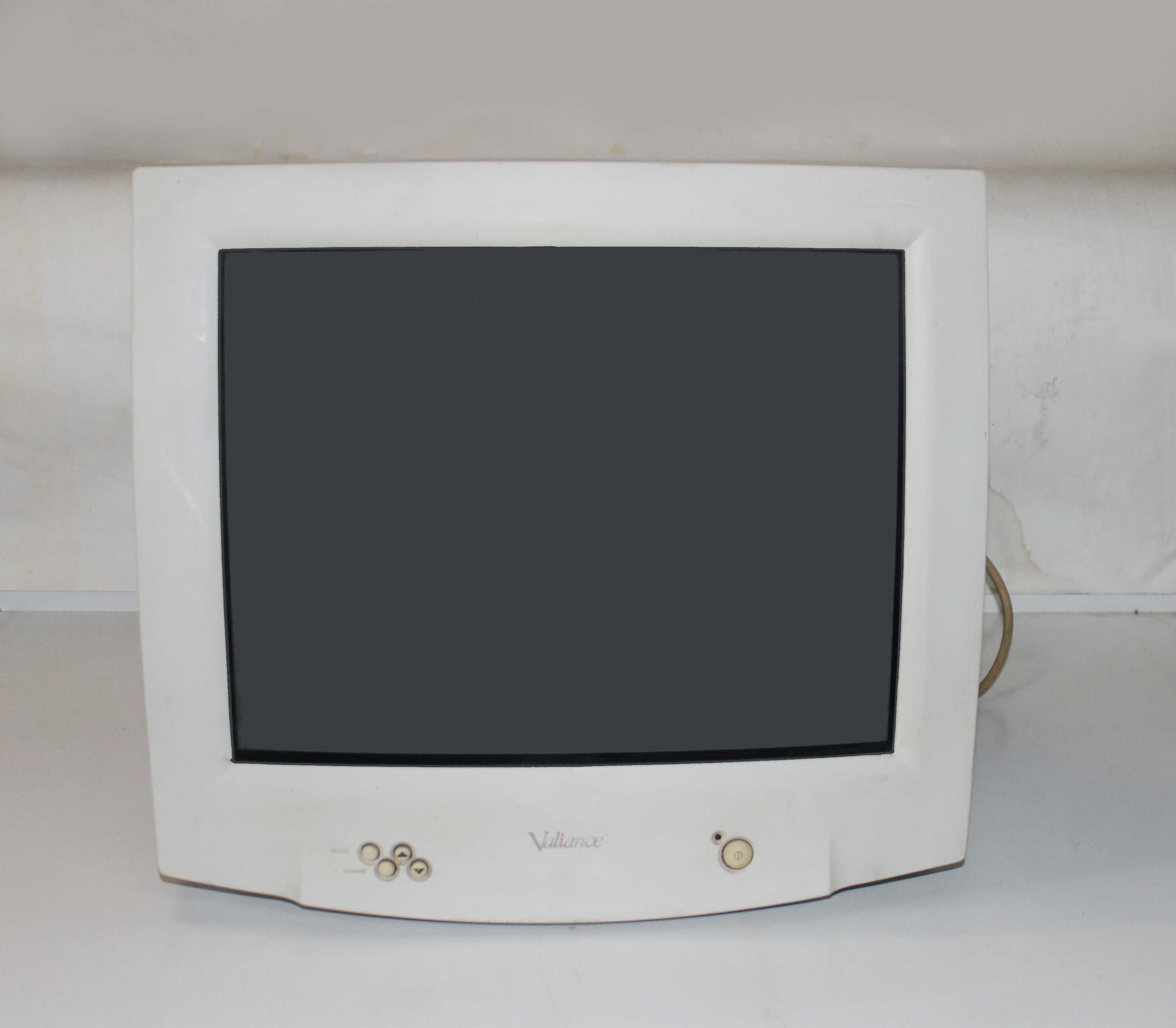 Монитор DAEWOO Valianse DT-1731D. Диагональ 41,5 см.