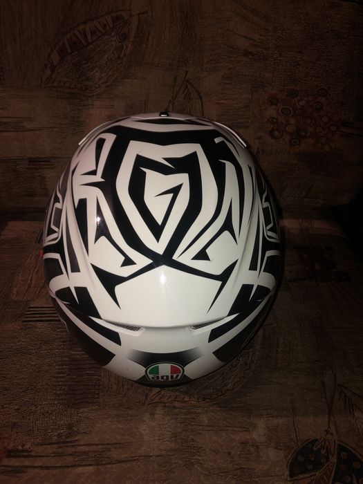 Продам AGV K3 SV