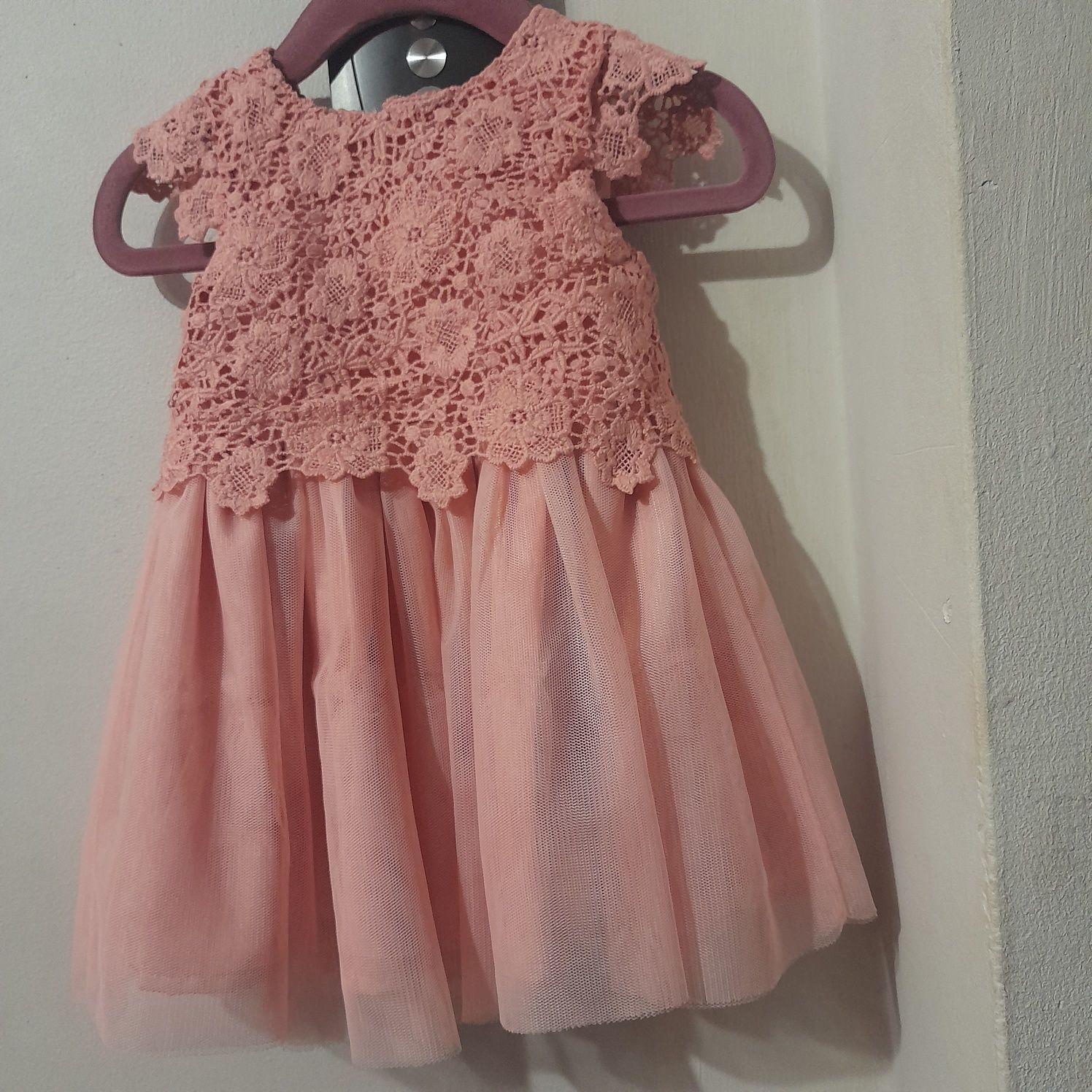 Sukienka niemowlęca na 68-74 cm