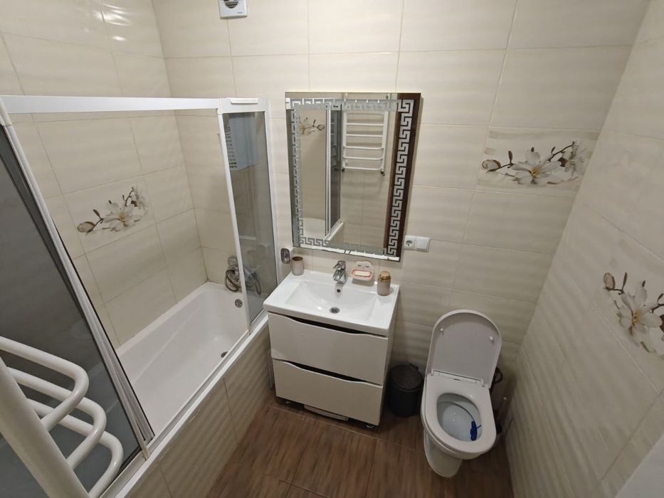 Оренда 3-кімнатної квартири в новобудові +  і підвал