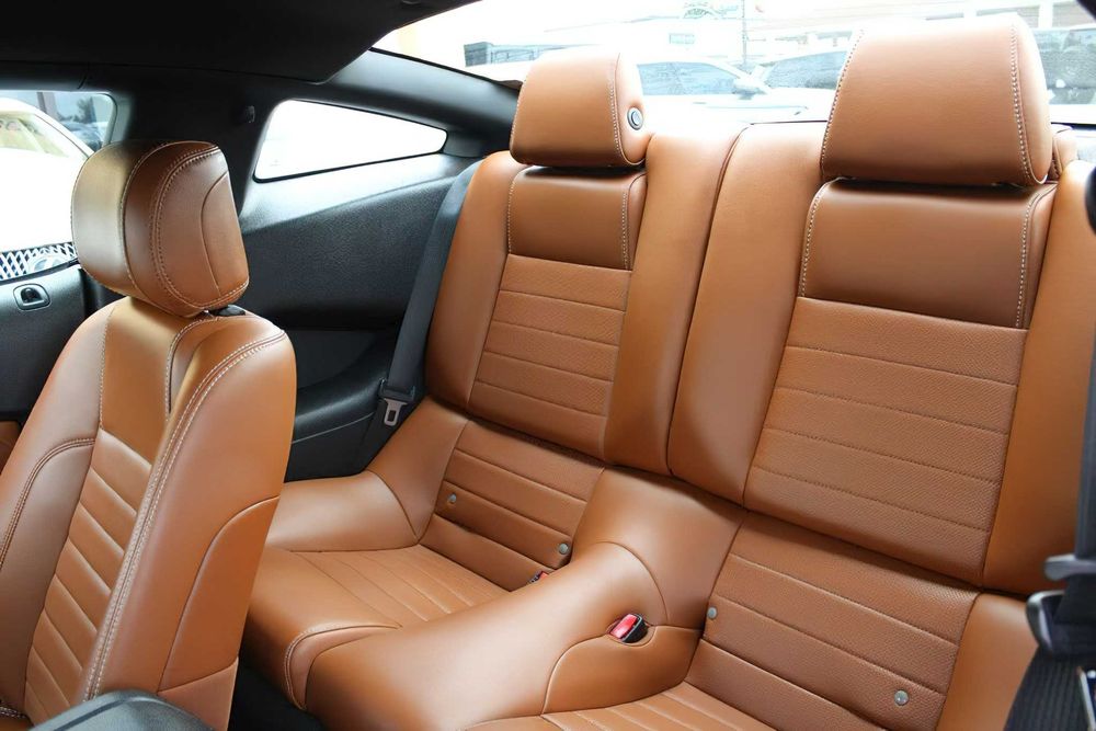 Ford Mustang GT Premium      2014