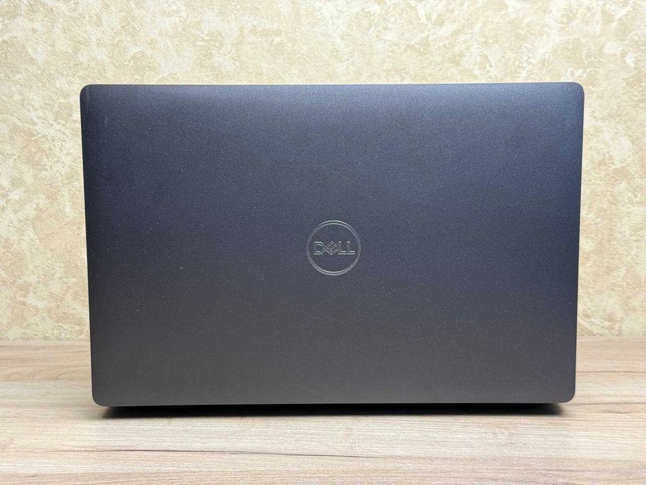 Dell Latitude 5500 15,6 FHD ips/i7-8665u/8/256 NVMe/АКБ 5 часов
