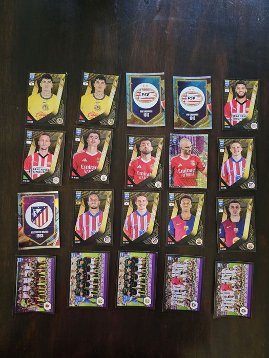 Нові, Наклейки panini FiFA 365 2025