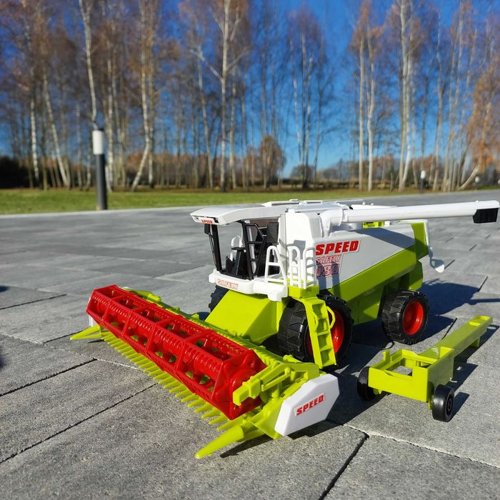 kombajn maszyna rolnicza zabawka