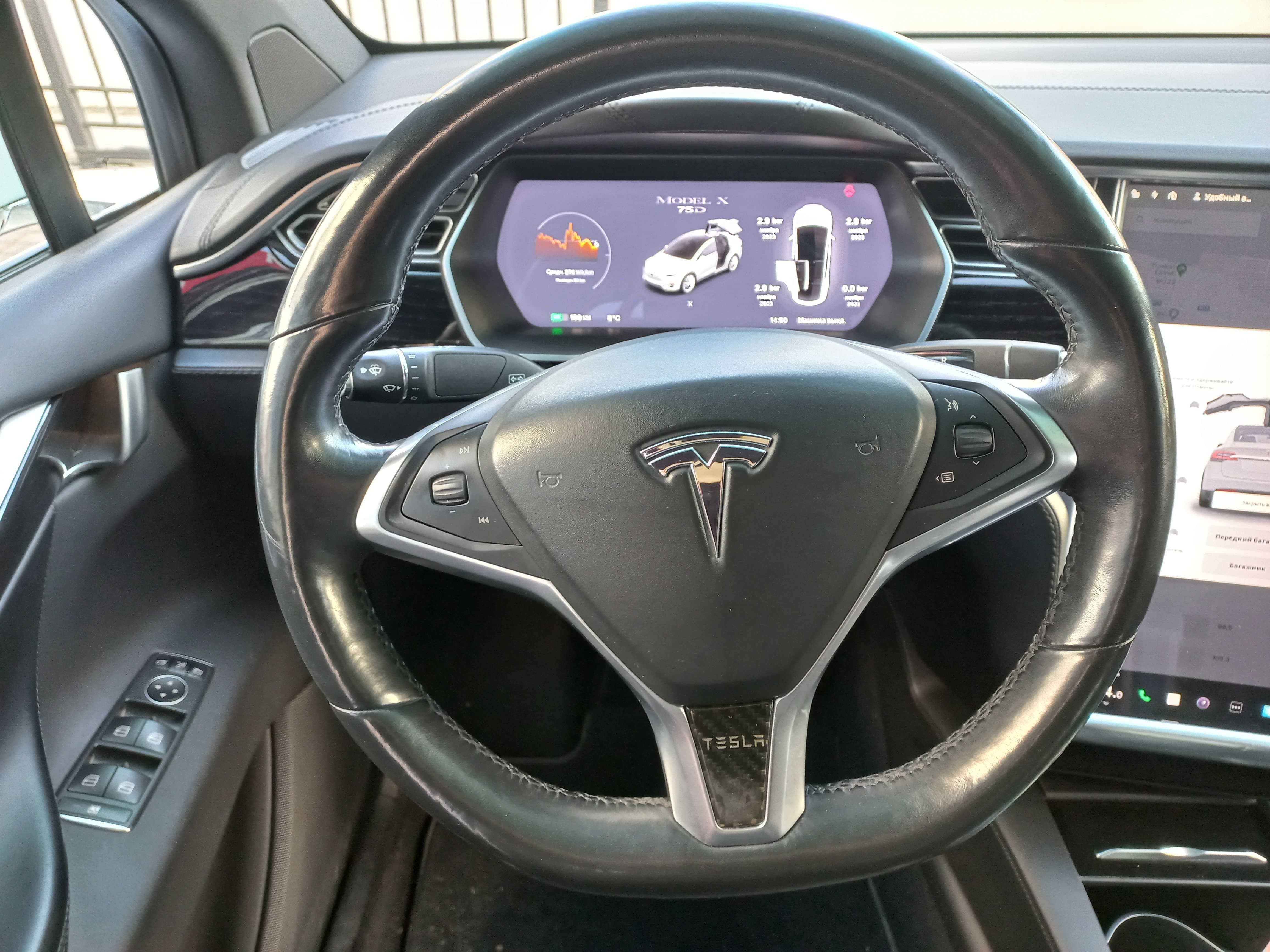 Tesla Model X 2018 75D 75 kWh Dual Motor (333 к.с.) AWD • Base