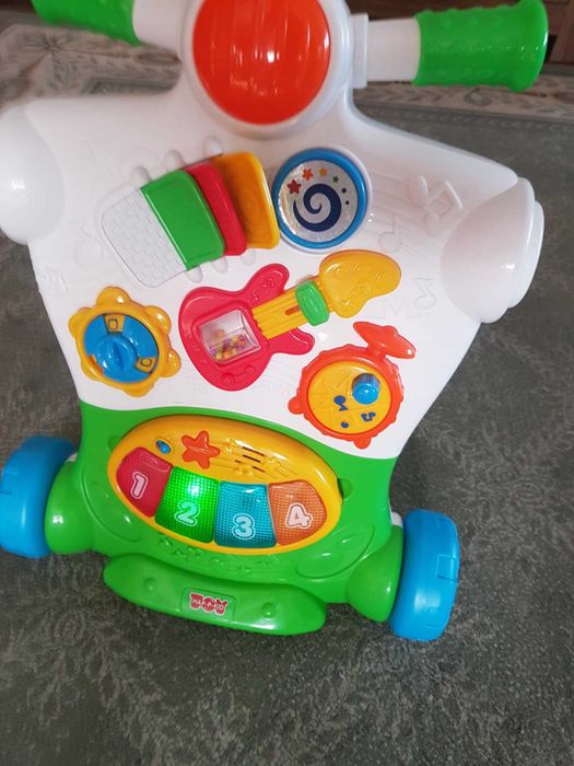 chodzik pchacz jezdzik balkonik do nauki 3 w 1 prawie nowy