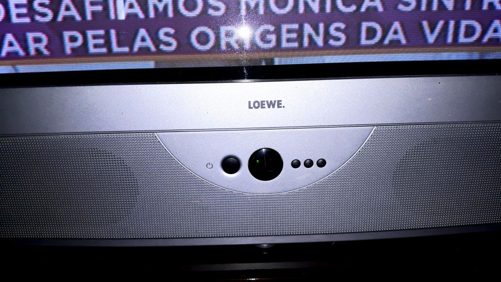 Televisao loewe aventos 81 cms