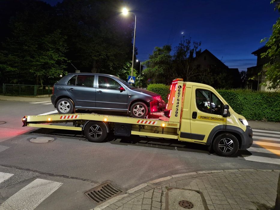 Pomoc drogowa, holowanie,  transport samochodów
