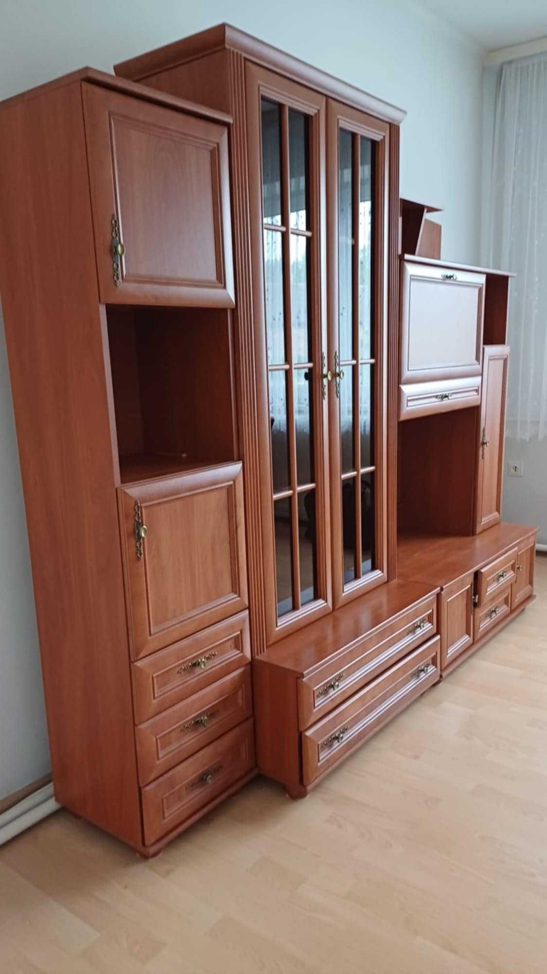 Zestaw mebli klasycznych do salonu