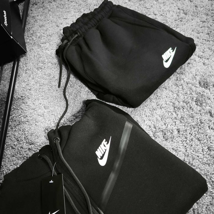 Знижка Зимовий чоловічий спортивний костюм Nike чорний ТОП