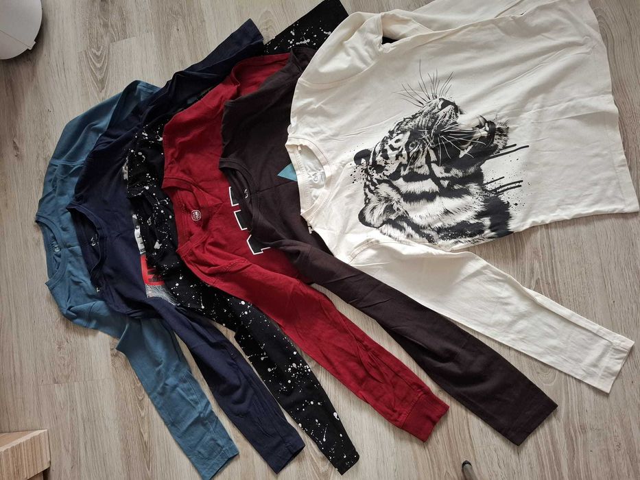 Zestaw ubrań dla chłopca w rozmiarze 146, 146/152, używane