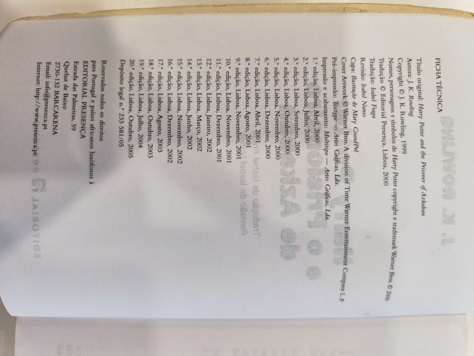 Livro "Harry Potter e o Prisioneiro de Azkaban"