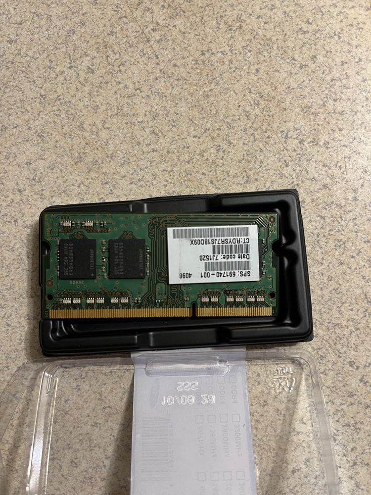 ОЗУ (оперативна памʼять) Samsung 8gb DDR3 (4+4)