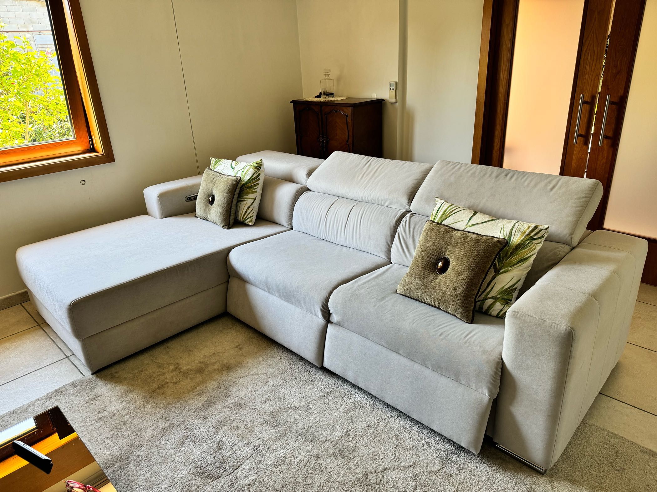 Sofá premium/luxo - 2 relax - 3 cabeceiras - 5 motores - ÚNICO