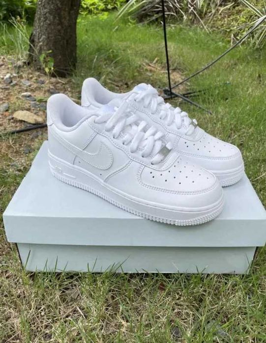 Buty damskie Trampk Nike Air Force 1 Low '07 White R.40