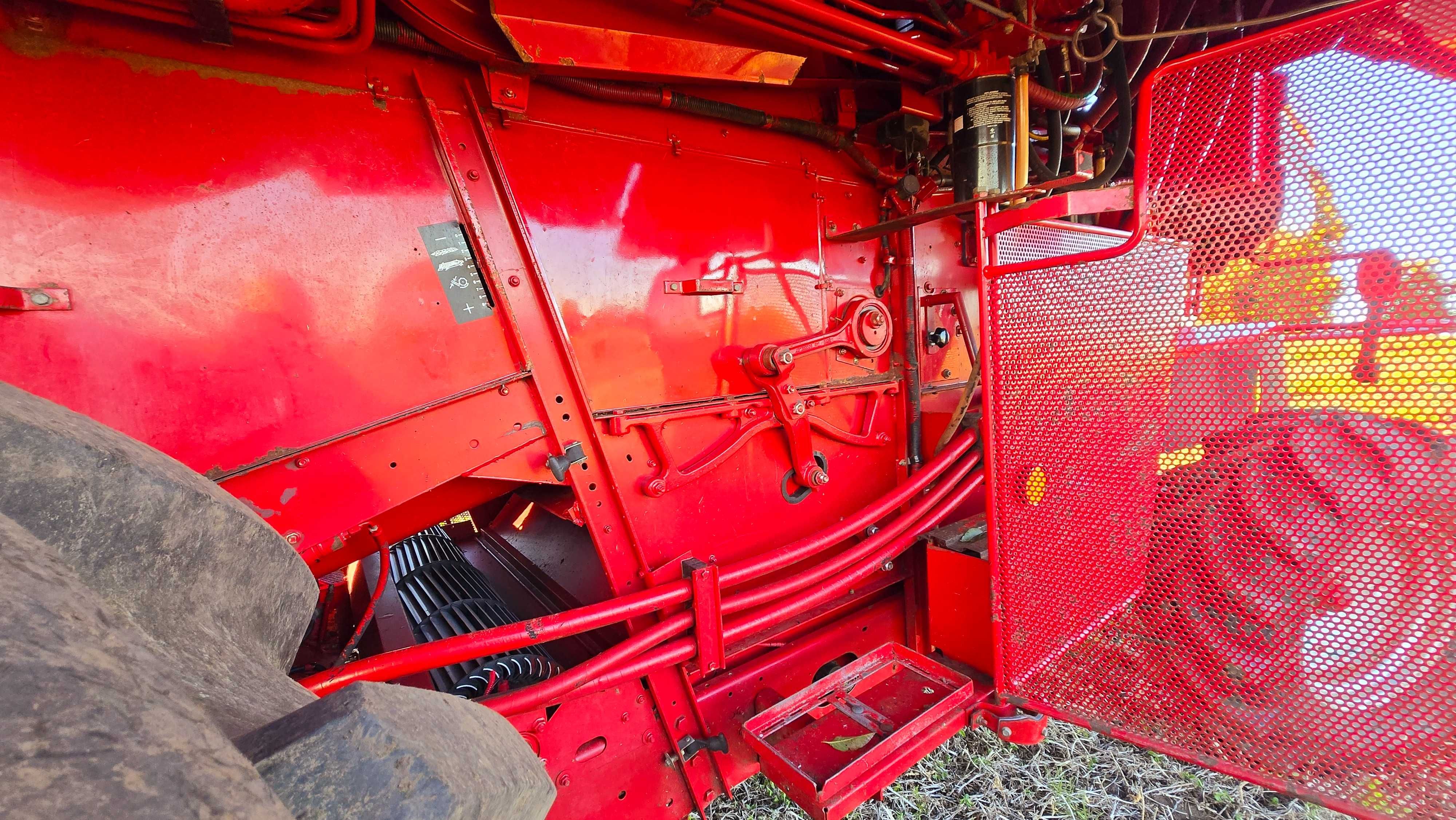 Продам комбайн case 2388E