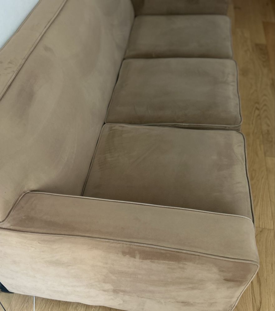 Sofa 3 lugares da Area em Veludo castanho