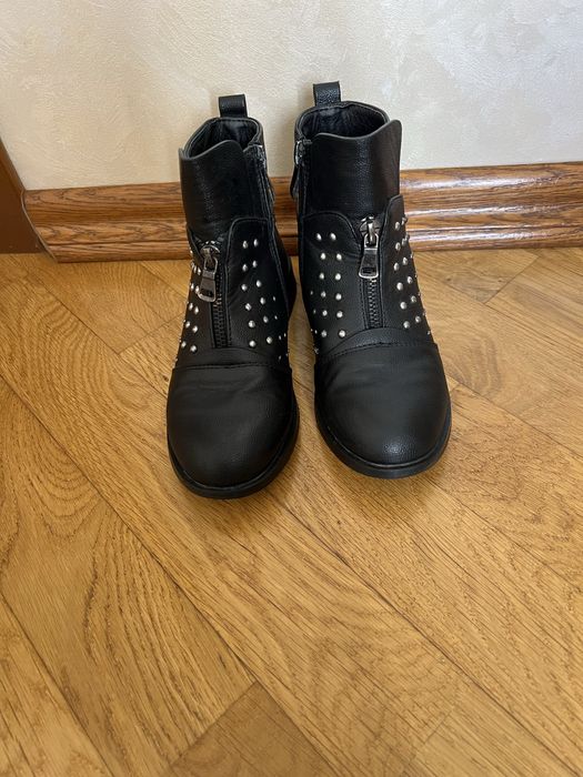 Дитячі черевички на осінь весну