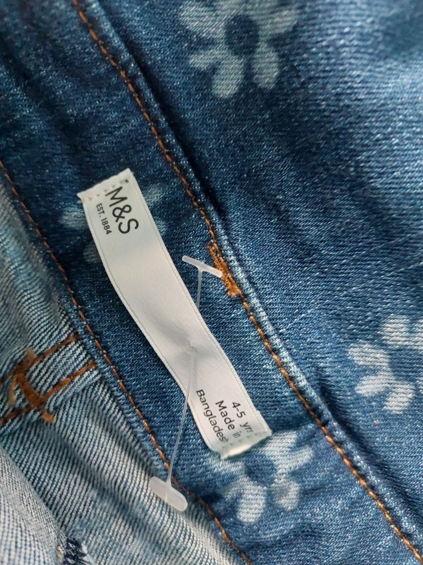 110 spodnie spodenki ogrodniczki szelki jeans jeansy dziewczynka